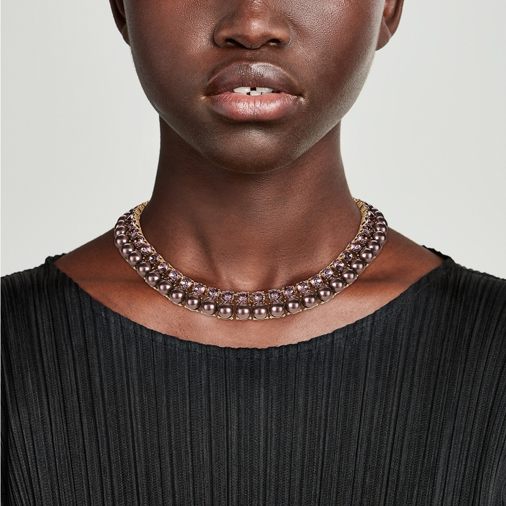 Brand New Oscar De La Renta Pearly Magnetic Necklace